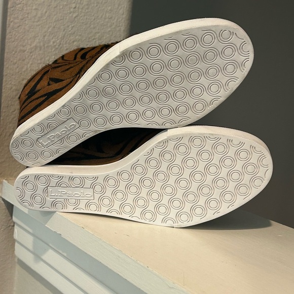 Linea Paola Women's Felicia Wedge Ankle Boot Sneaker Size 5.5 Animal Print Brown - Picture 9 of 10